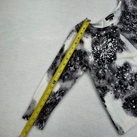 Express Design Studio Women Floral Lace Sequin Cardigan size Small Black & White - Picture 10 of 13
